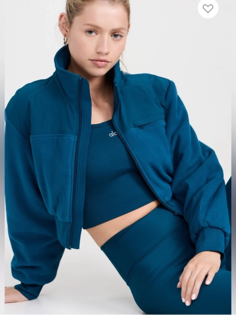 ALO YOGA polar fleece cropped wintry mix jacket in eclipse blue - Picture 3 of 9